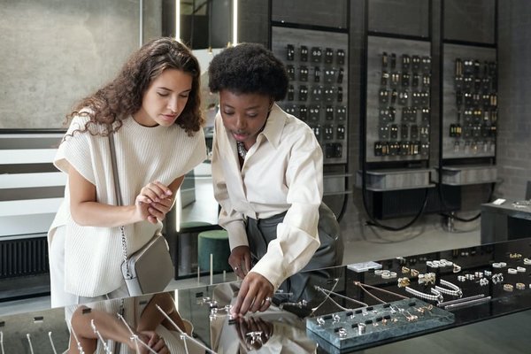 Adoptez l'élégance avec nos bijoux en argent 925 pour femmes